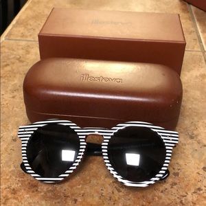 illesteva Sunglasses